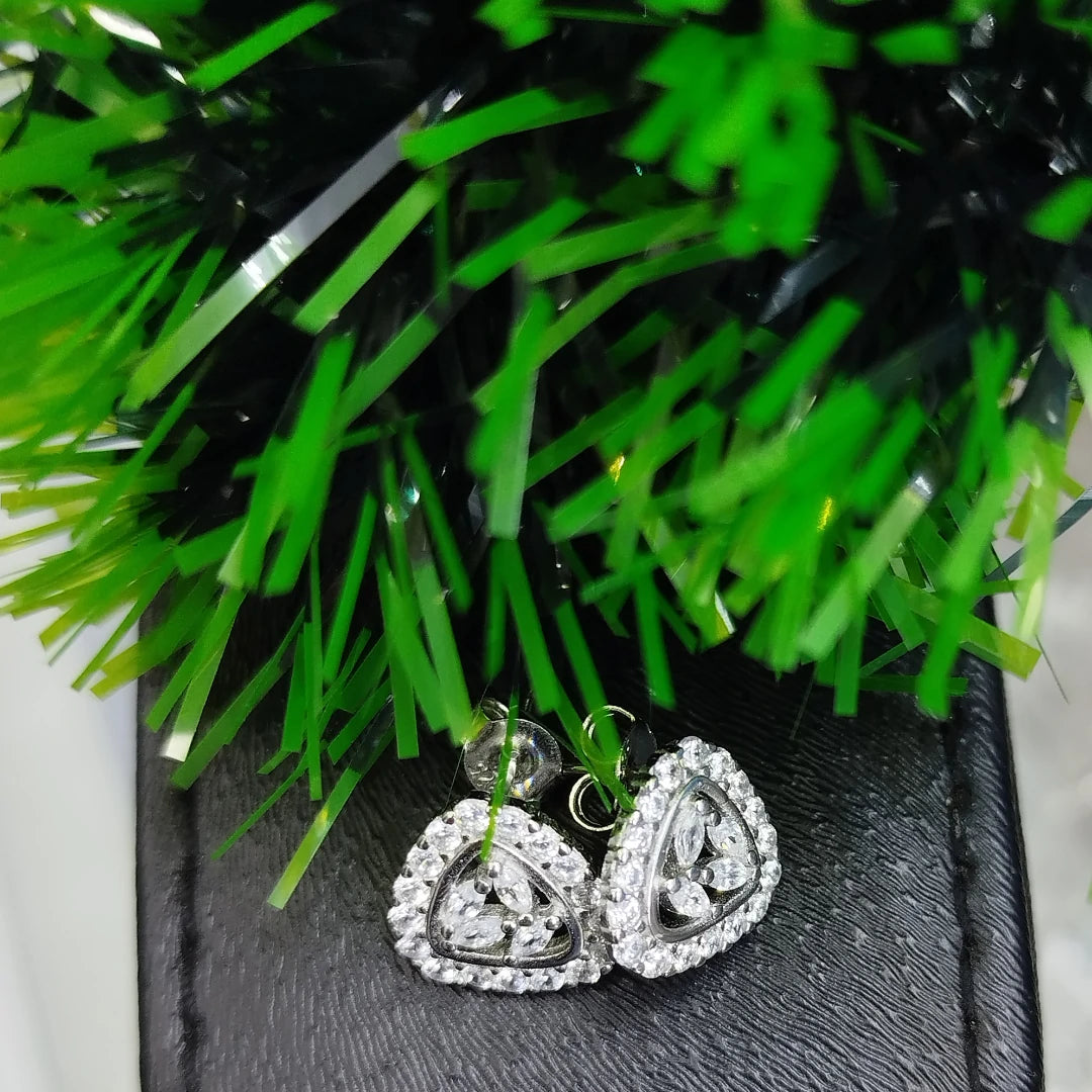 Triangle Leafed Silver 925s Earrings